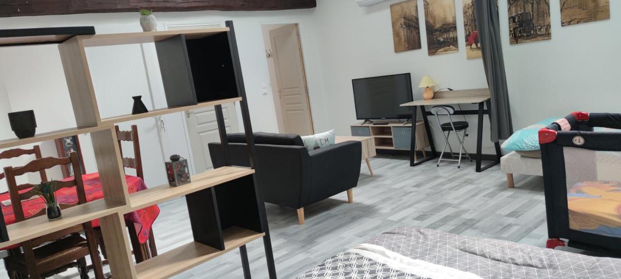 Loft Marie-Stuart Apartment Wassy ภายนอก รูปภาพ